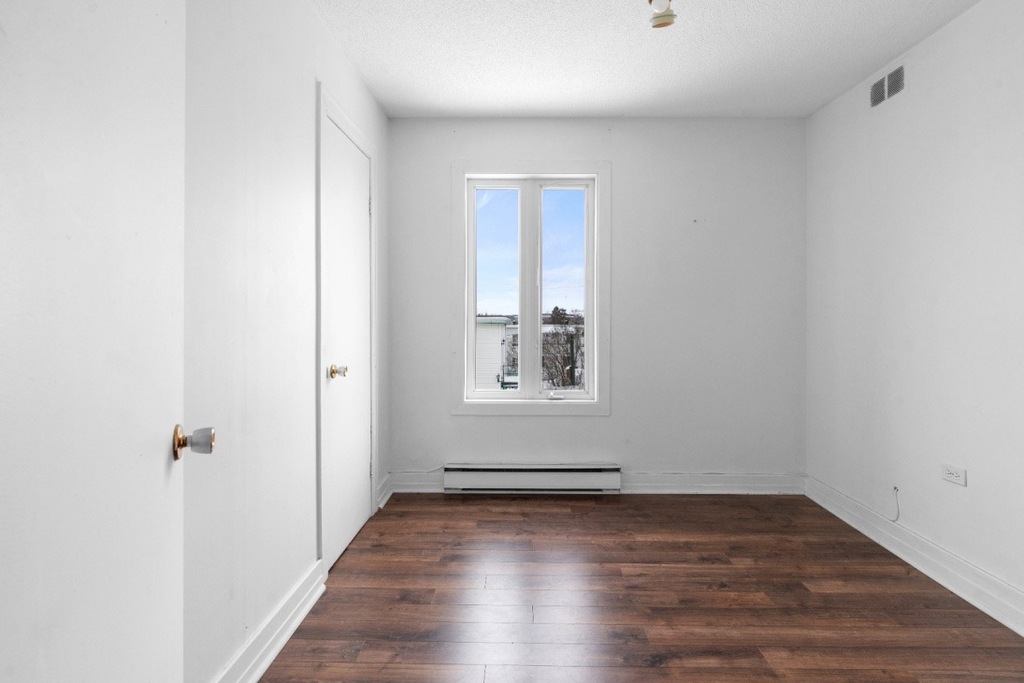 Charmant Lumineux 5-1/2, Lévis Desjardin | 3267531