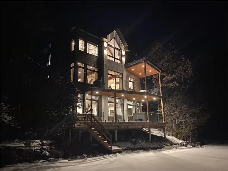 On Lake Time on Beautiful Lac McGregor | 3283424