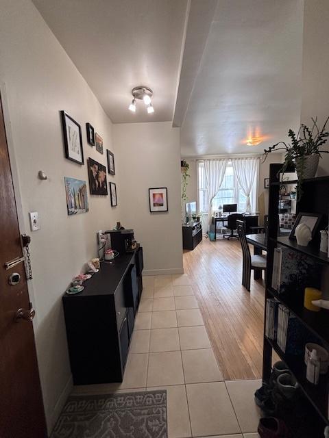 Quartier Montcalm, Québec, beau 3 1/2, aire ouverte, orienté sud, Internet gratuit | 3283608
