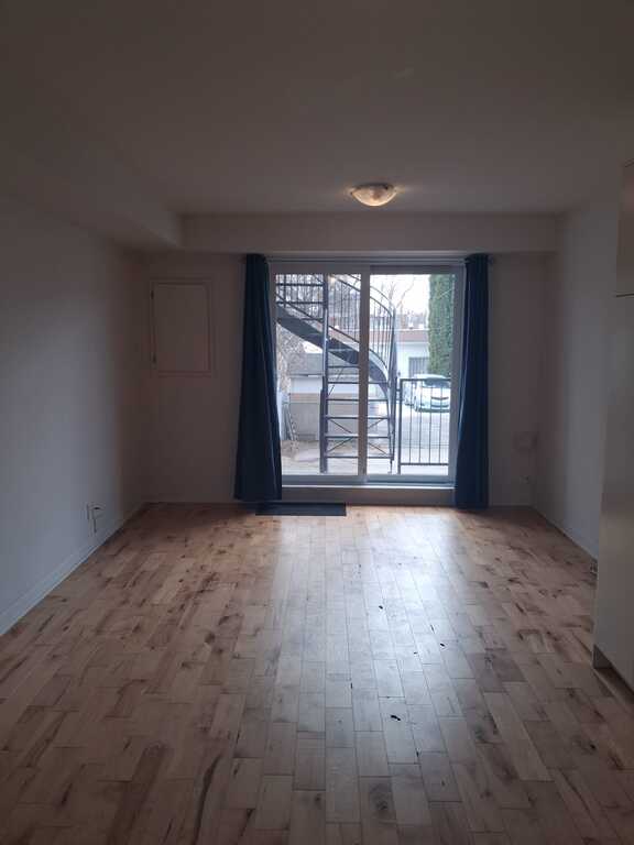 3 1/2 Dans Mercier Cession De Bail | 3266051