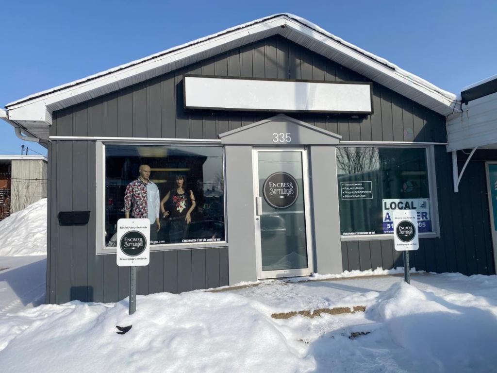 Local commercial à louer – Beloeil | 3276848