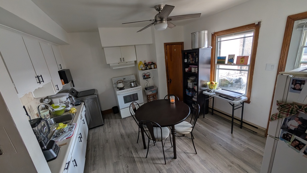Beau 4 1/2 Près De La Station Monk | 3267084