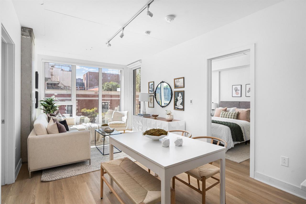 Studio - 1415 Avenue Papineau, Montréal | 3267512