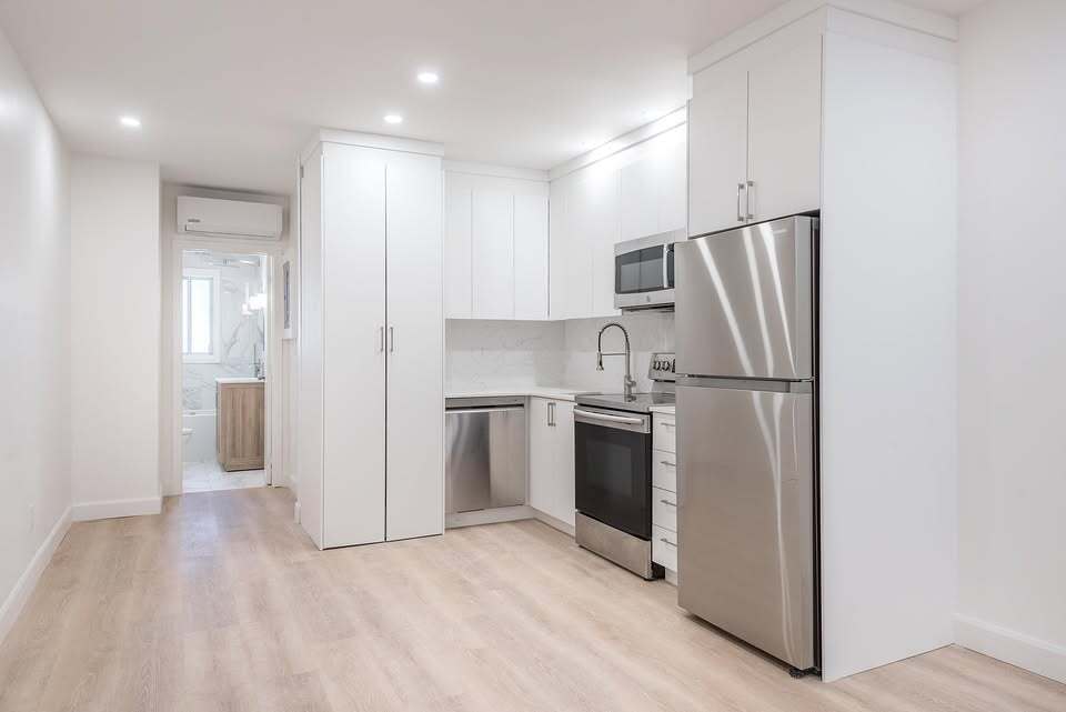 Parc-Ex - Superbe 4 1/2 Rénové | 3268551
