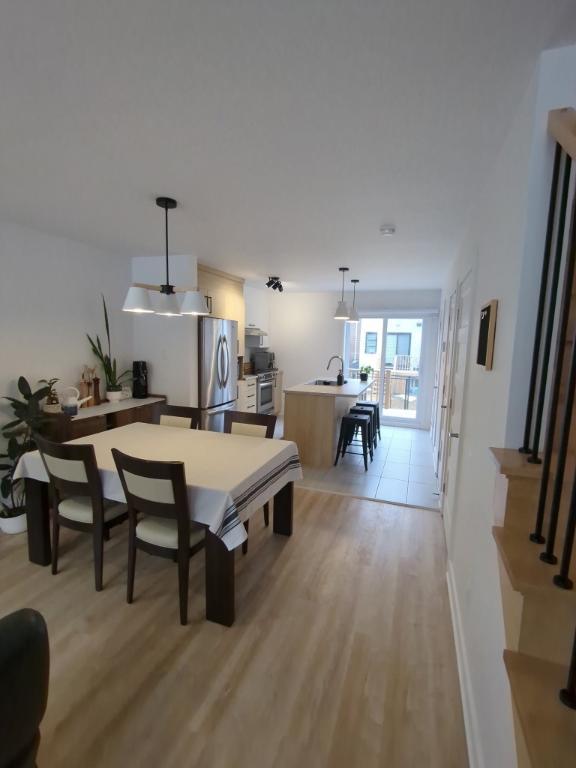 Maison de ville à louer à Saint-Jacques | 3277594