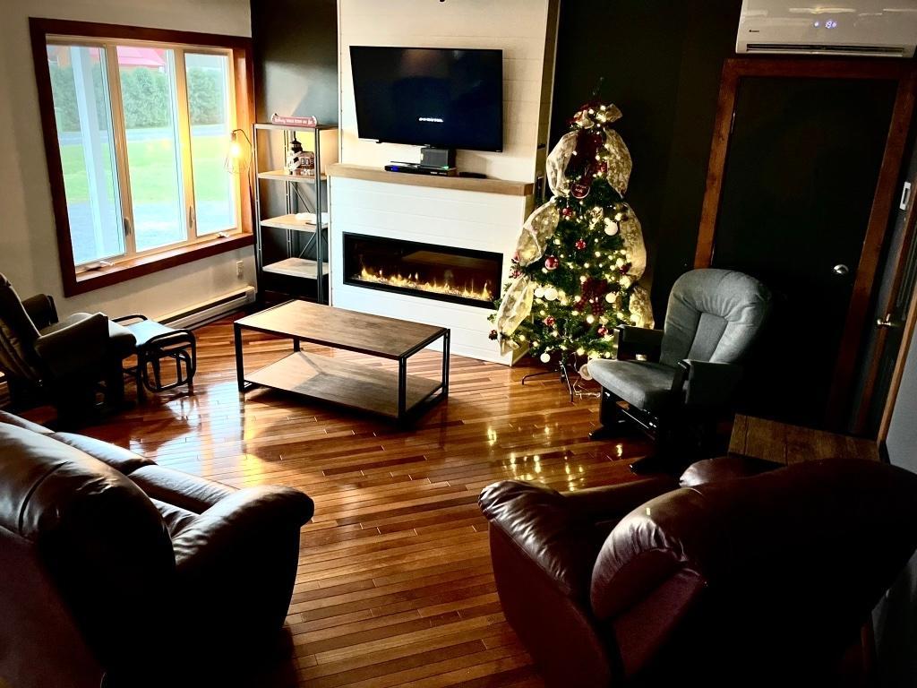 Belle maison au Lac Aylmer à louer | 3277413