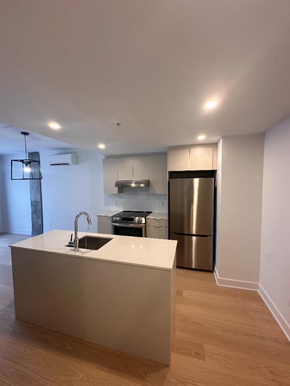 Beau 3 1/2 dans immeuble avec ascenseur | 3280040