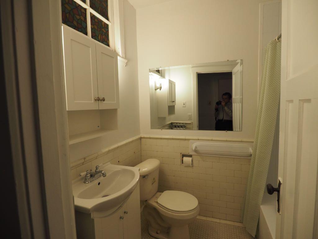 NDG, 6 1/2, chauffé + eau chaude, 4 pièces fermés, métro Vendôme | 3292817
