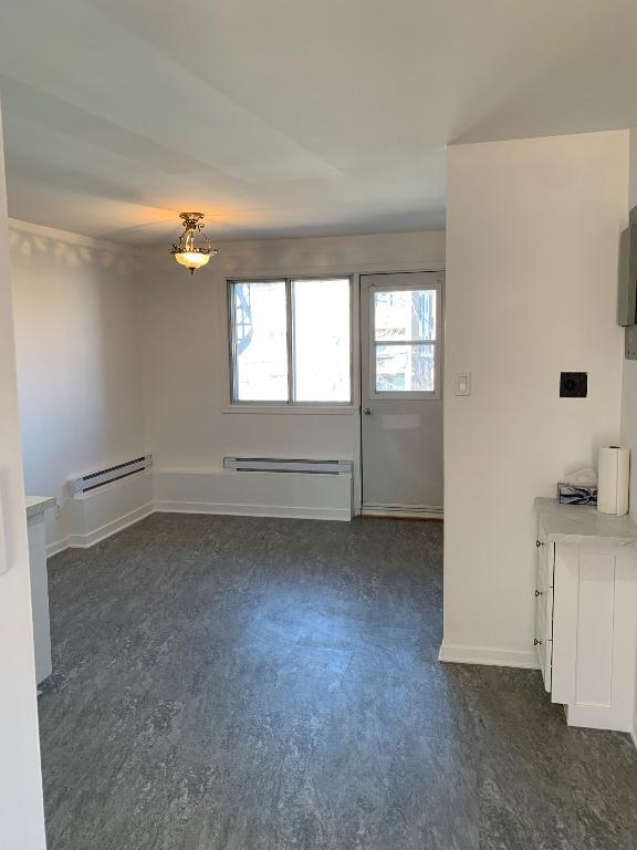 Grand 4 1/2 LeMoyne/Longueuil | 3279985