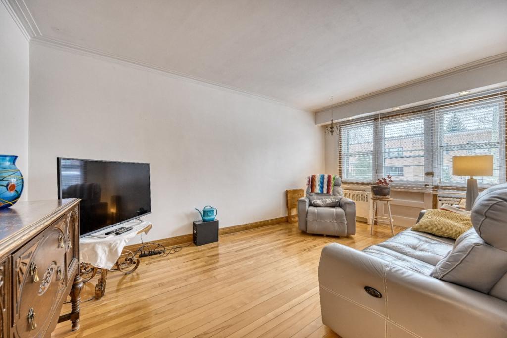 ROSEMONT 5 1/2 + GARAGE + COUR + ATELIER | 3280214