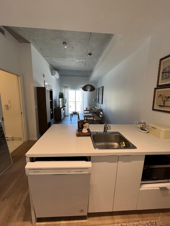 3 1/2 Neufs: Gym,terrasse,stationnement | 3263505