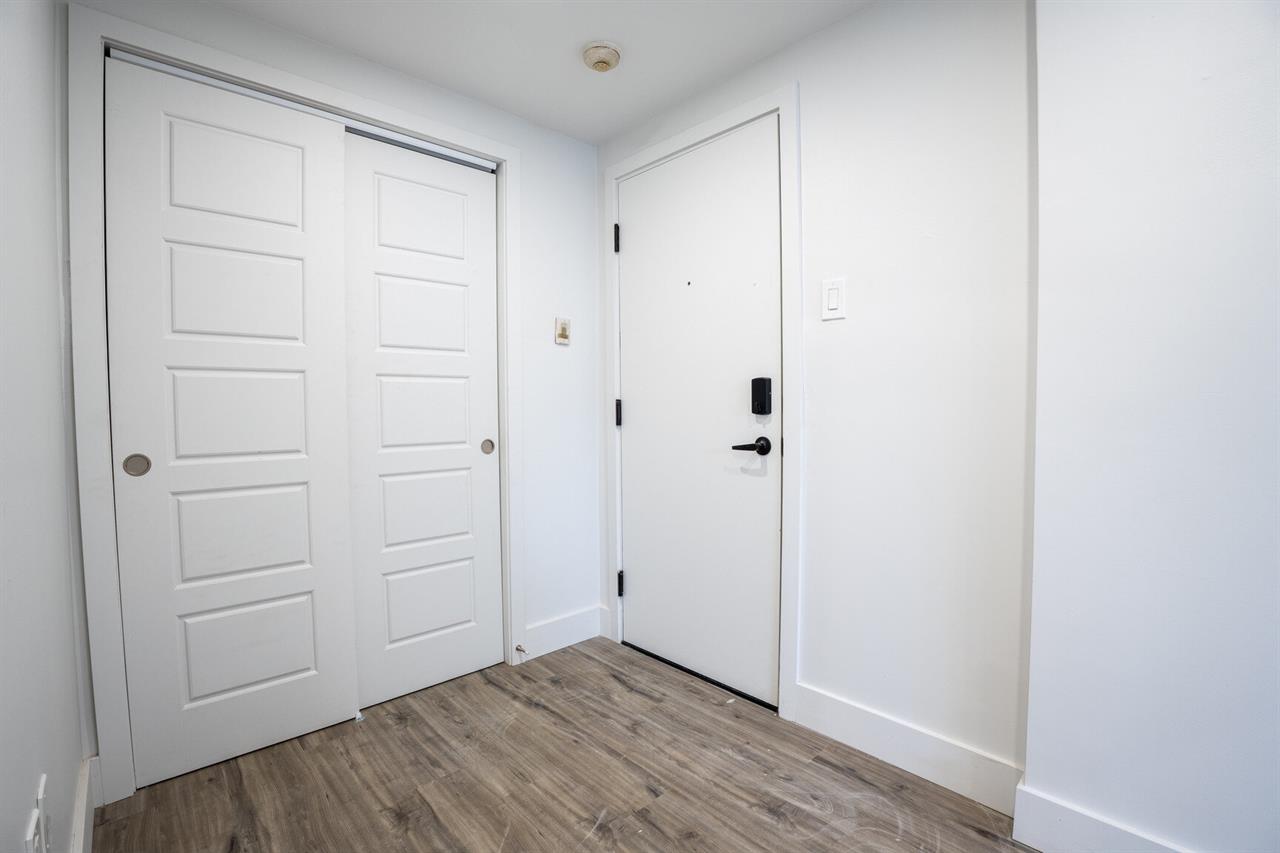 Studio - 7030 Chemin De La Côte Saint Luc, Montréal | 3266015