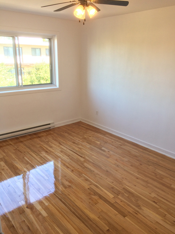 4 ½ Rosemont, Rénové, Eau, Libre Juillet | 3283968