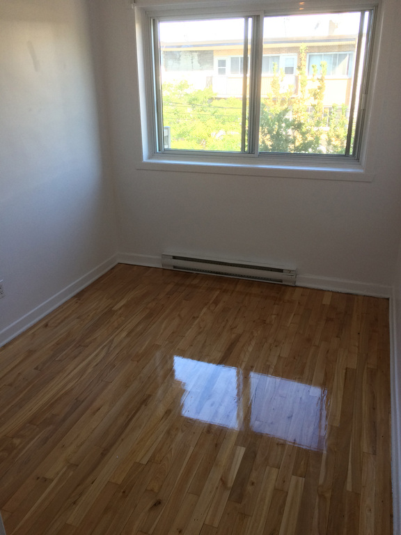 4 ½ Rosemont, Rénové, Eau, Libre Juillet | 3283968
