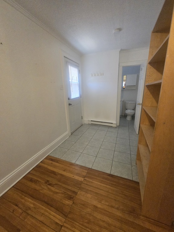 1er AOUT - 1CC PRÈS DE TOUT | 3264273