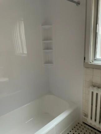 SUPERBE ET GRAND 2 1/2 CHAUFFÉ DISPONIBLE IMMÉDIATEMENT SUR LA RUE MARQUETTE DANS LA PETITE-PATRIE. | 3277501