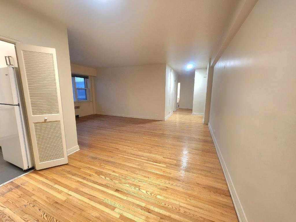 ** Because You Deserve 2bed 2bath, Concrete Building, CDN, UDM ** | 3279150
