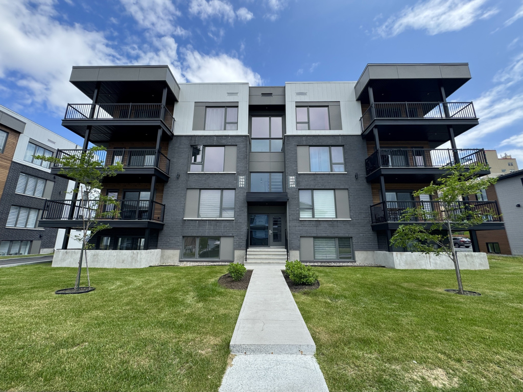 4 1/2 à Louer à Alma - Avenue René-Gagno | 3274915