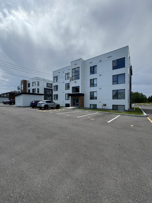4 1/2 à Louer à Alma - Avenue René-Gagno | 3274915