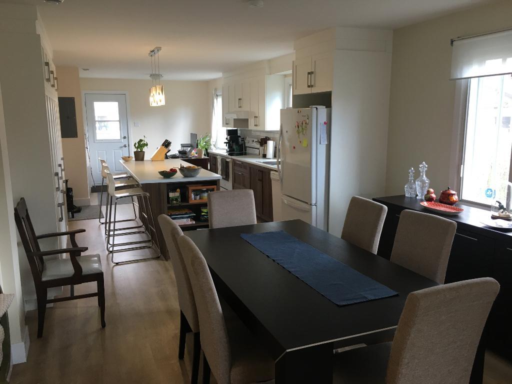 5 1/2 pcs très grand entièrement rénové Vieux Longueuil 5 electro. inclus | 3283434