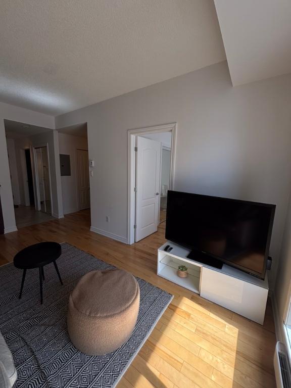 Condo à louer | 3283742