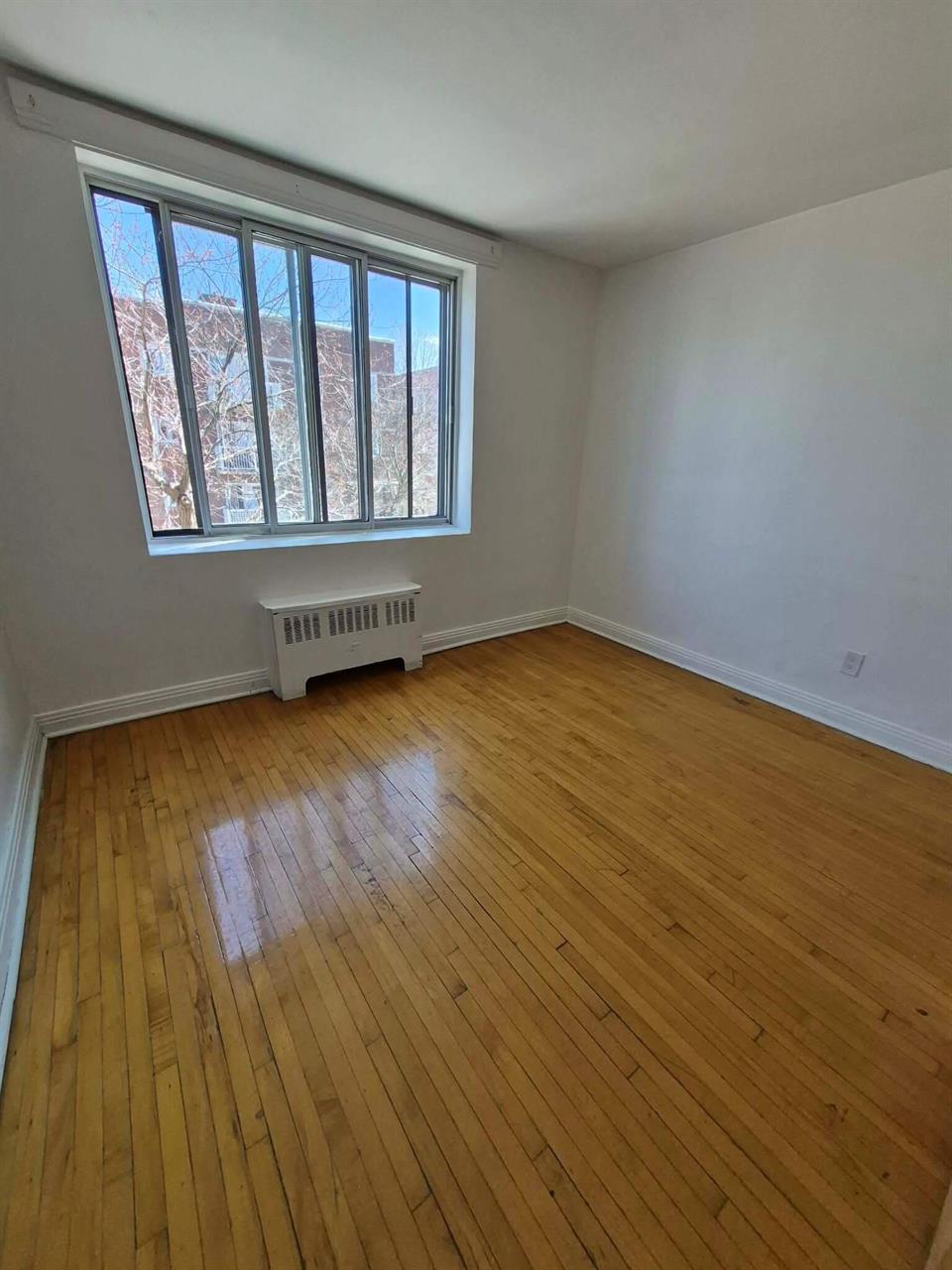 2 CH - 1 SDB - Montréal - $1,145 /mo | 3264428