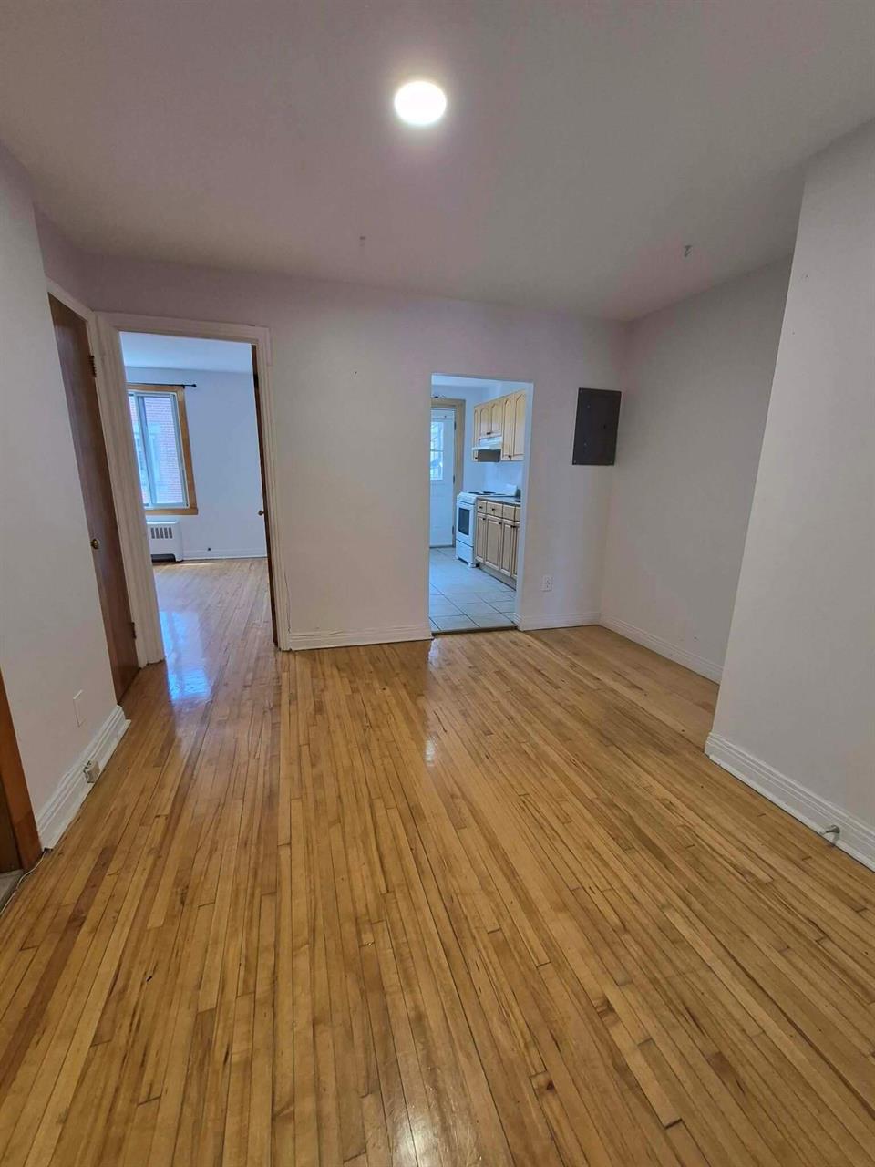 2 CH - 1 SDB - Montréal - $1,400 /mo | 3265980