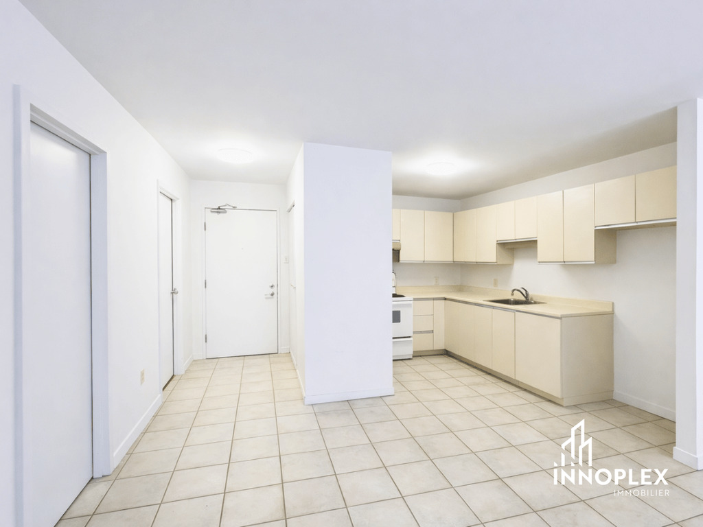 4 1/2 Fleurimont | 3264430