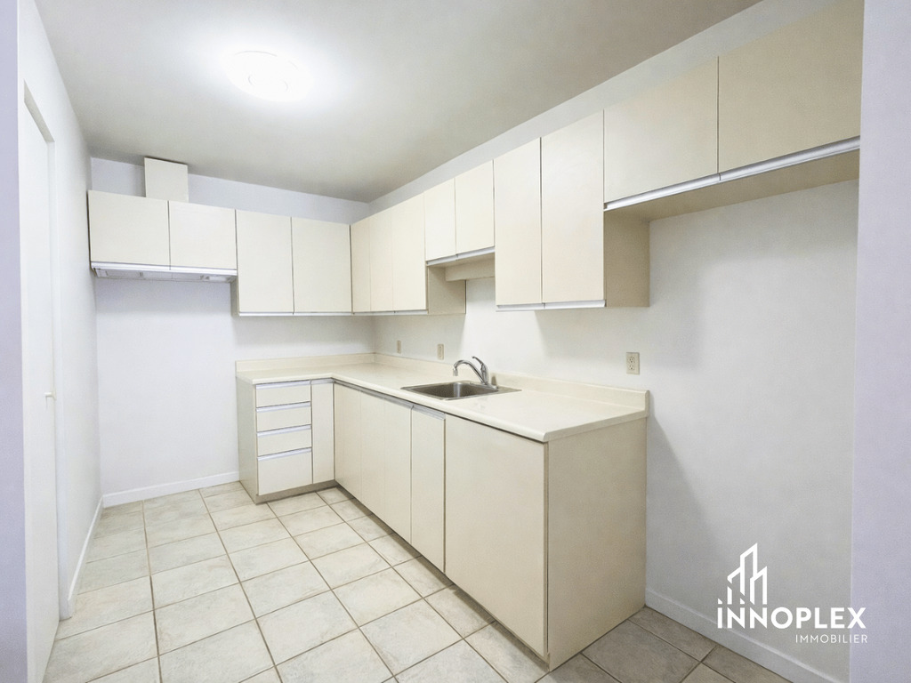 4 1/2 Fleurimont | 3264430
