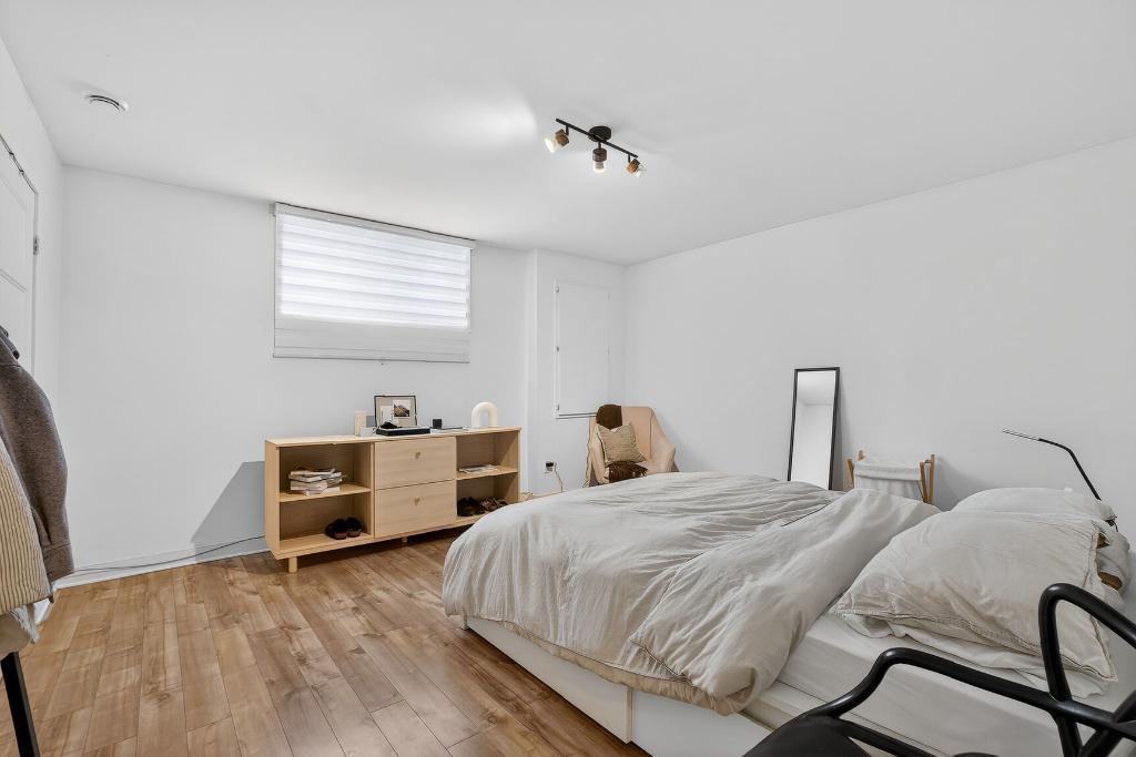 Très beau logement - 1 juillet 2026 (3 chambres & sous-sol), à proximité du bassin (fort) de Chambly | 3276860