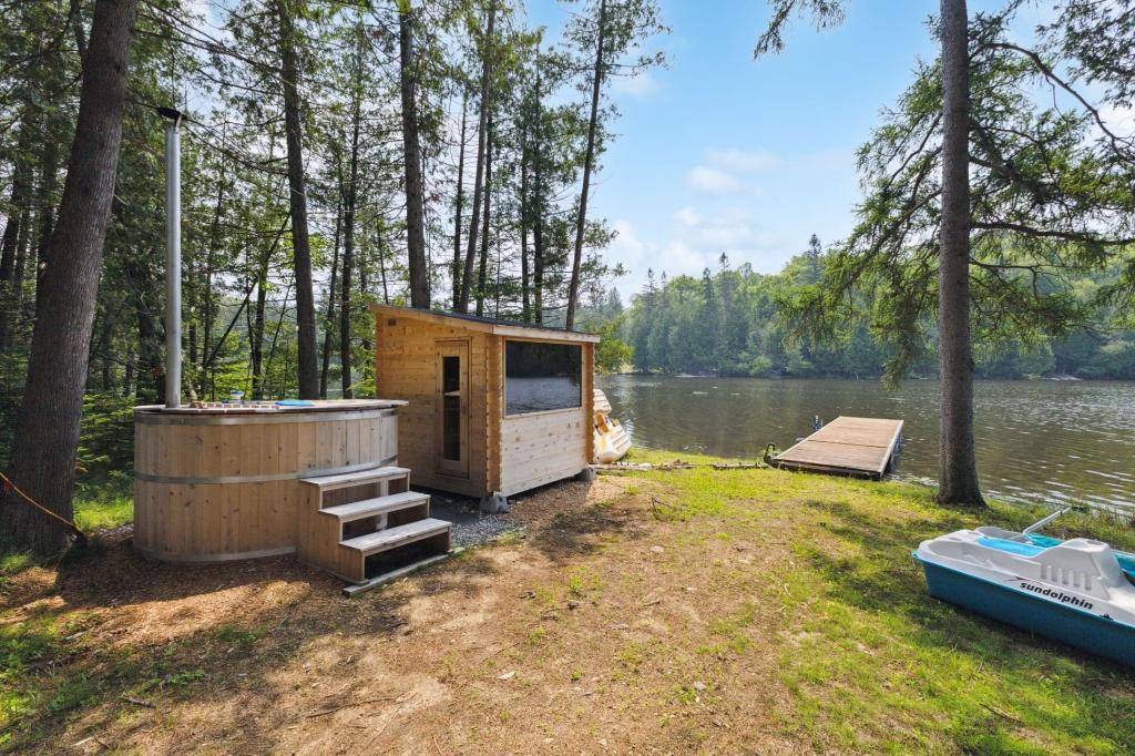 Chalet à louer /Cottage for rent:Échö du lac Sinclair: retraite et SPA/Sauna | 3284255