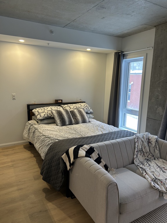 Studios Neufs Centre-ville. Balcon, Gym! | 3282456