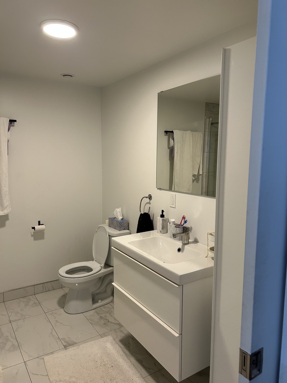 3 1/2 Neuf, Ascenseur, Gym, Clim Et + | 3263546