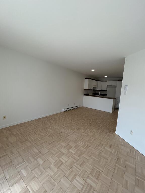 1 CHAMBRE - RÉNOVÉ - DISPO MAINTENANT | 3273206
