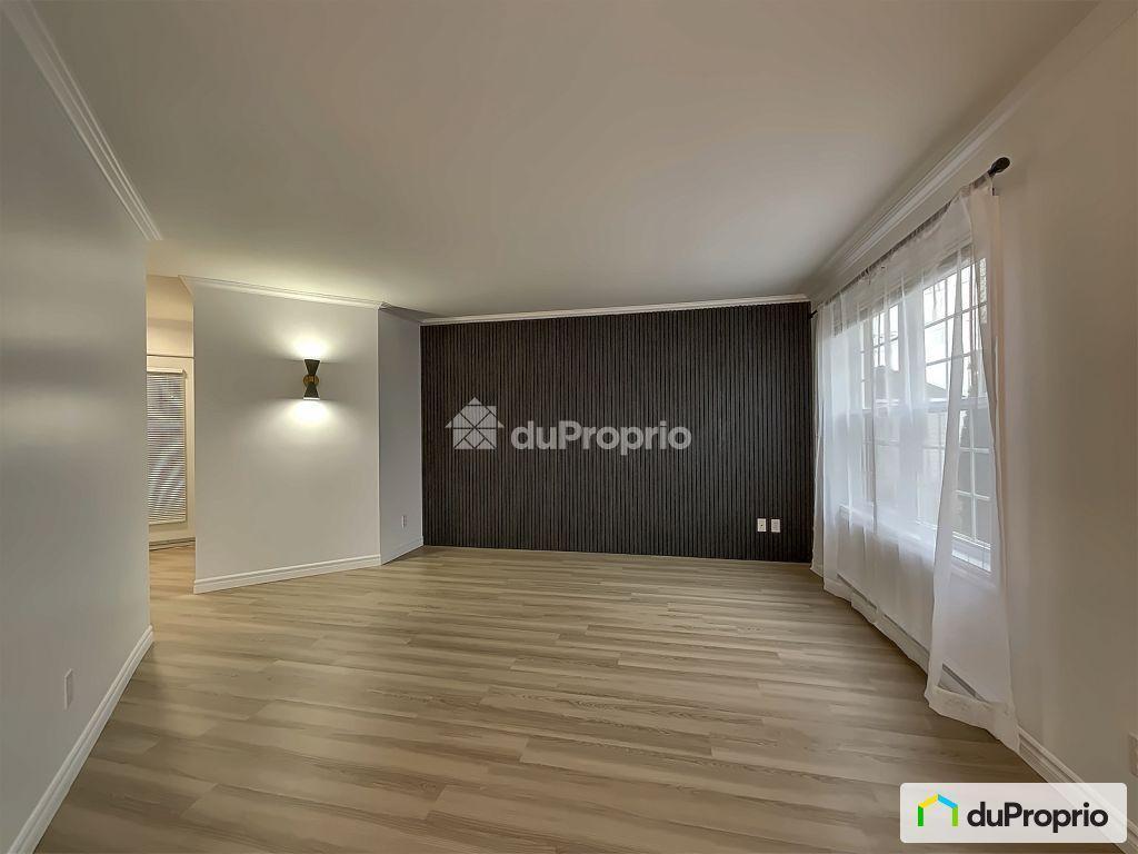 Condo à louer secteur carrefour | 3281689