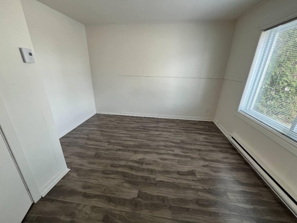 tres grand 4 1/2 sainte agathe des monts eclairer | 3280942