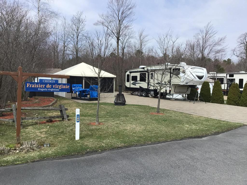 Terrain camping clé en main — La Clé des Champs, St-Philippe (45+) | 3279236