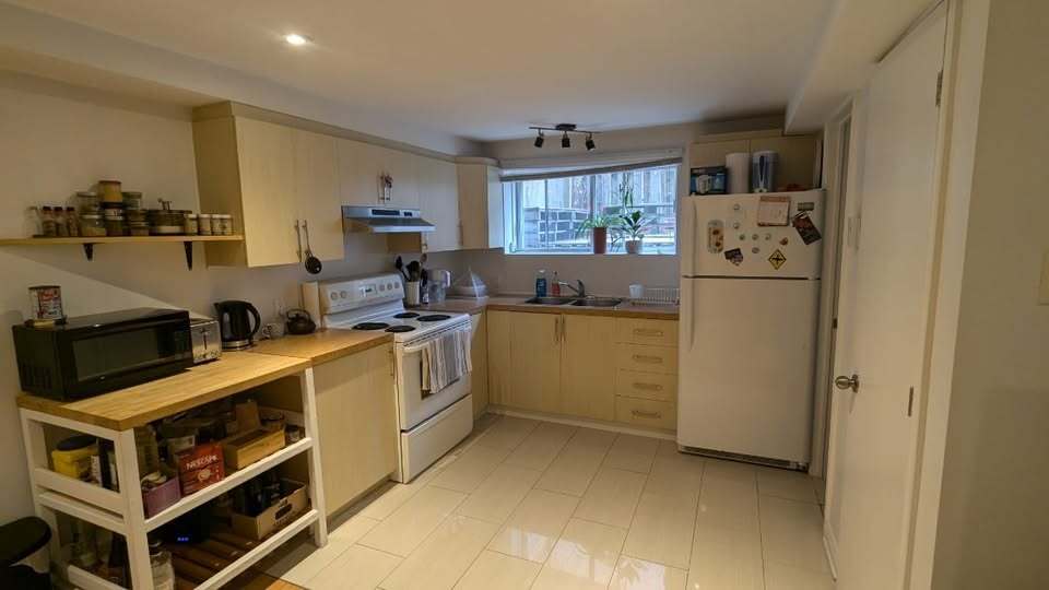 3 1/2 Rosemont | 3281744