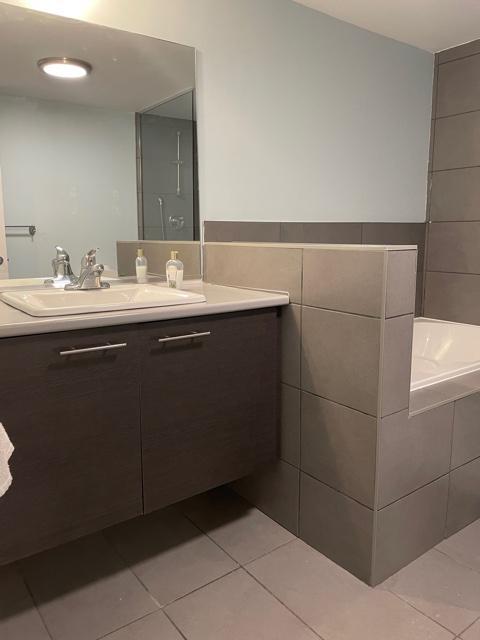 3 1/2 available immediately | 3279927