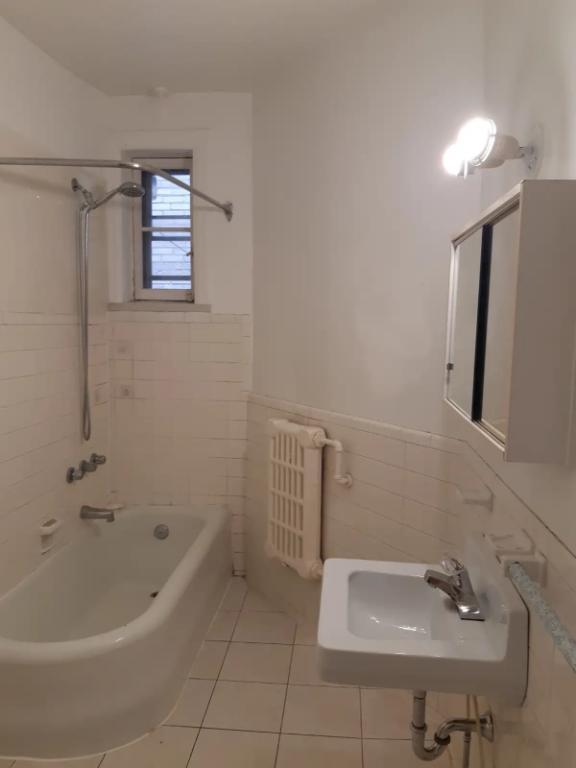Grand 5½ à NDG (Village Monkland) - à deux pas du métro Villa-Maria, disponible pour juillet | 3279940