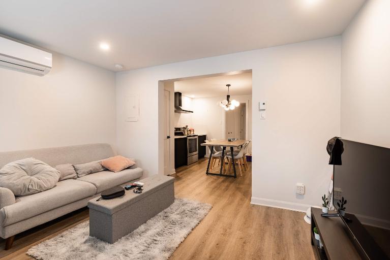 Rénové 100% avec terrasse privé et internet | 3279475
