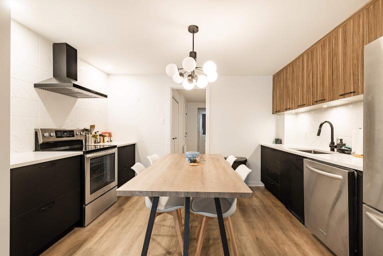 Rénové 100% avec terrasse privé et internet | 3279475