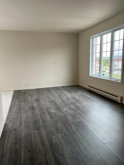 Superbe logement bien situé à Lévis | 3280063