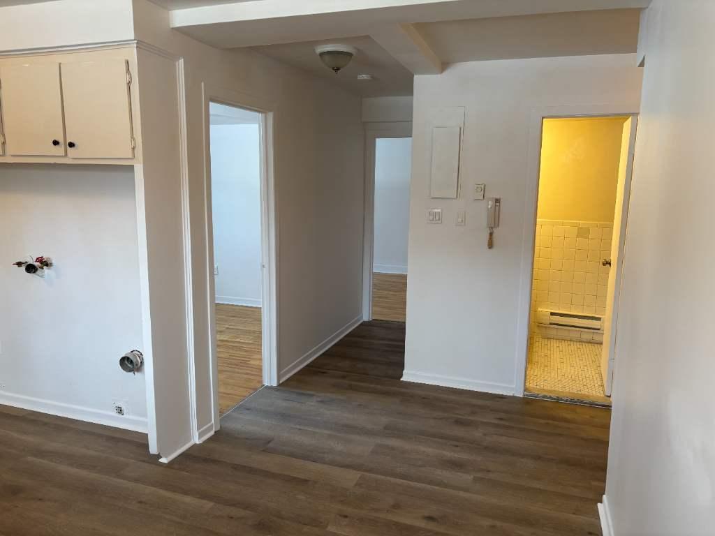 Demi-sous-sol 3 1/2 à Montréal-Nord avec air climatisé central! | 3280217