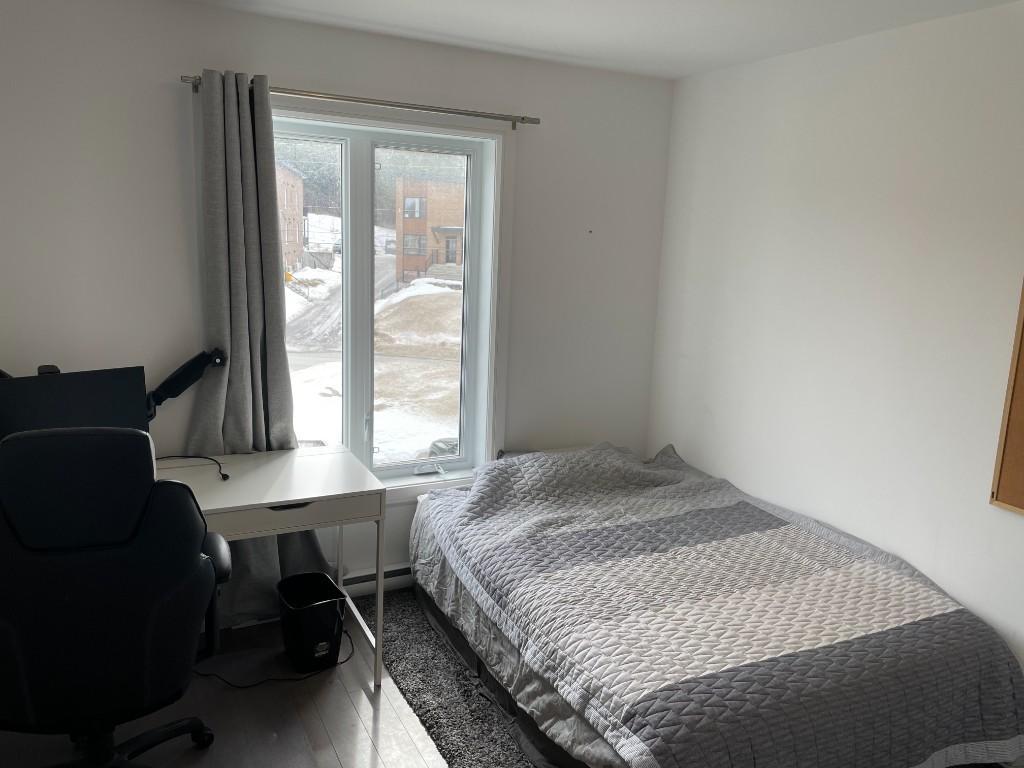 Très ensoleillé - Fleurimont, près du CHUS - 4 et demi | 3280070