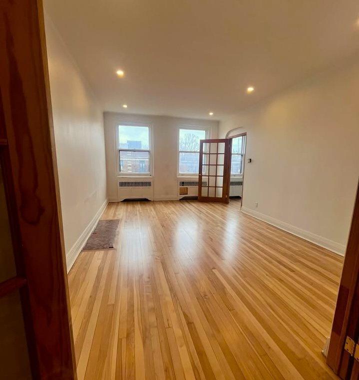 Grand 5 ½ rénové à louer – Snowdon – 3 chambres possibles – Métro à pied | 3281388