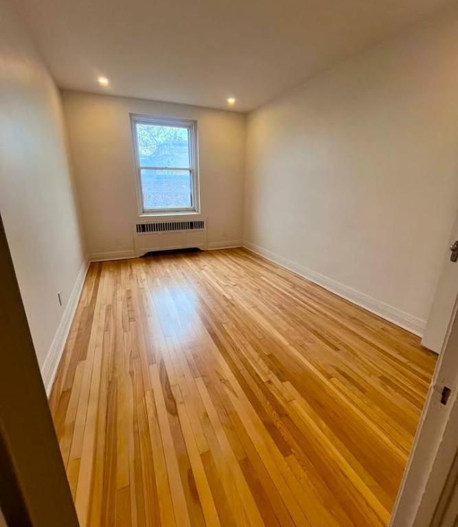 Grand 5 ½ rénové à louer – Snowdon – 3 chambres possibles – Métro à pied | 3281388