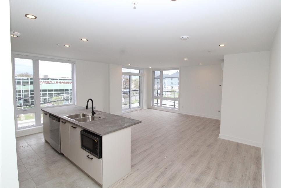 Très Grand Condo 5 1/2 à louer, 1er Juillet Flexible | 3280163