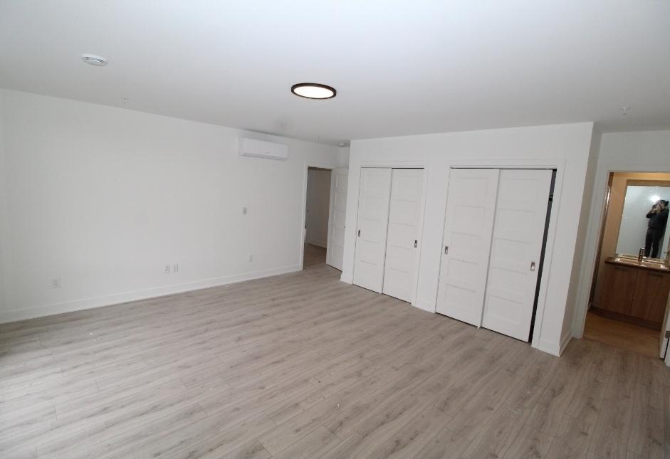 Très Grand Condo 5 1/2 à louer, 1er Juillet Flexible | 3280163