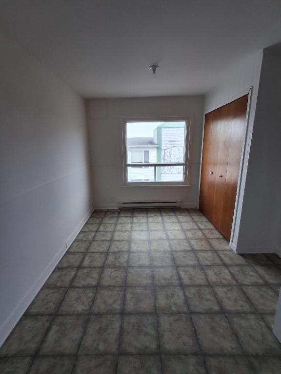Logements 4 1/2 (3e étage) libre immédiatement | 3280893